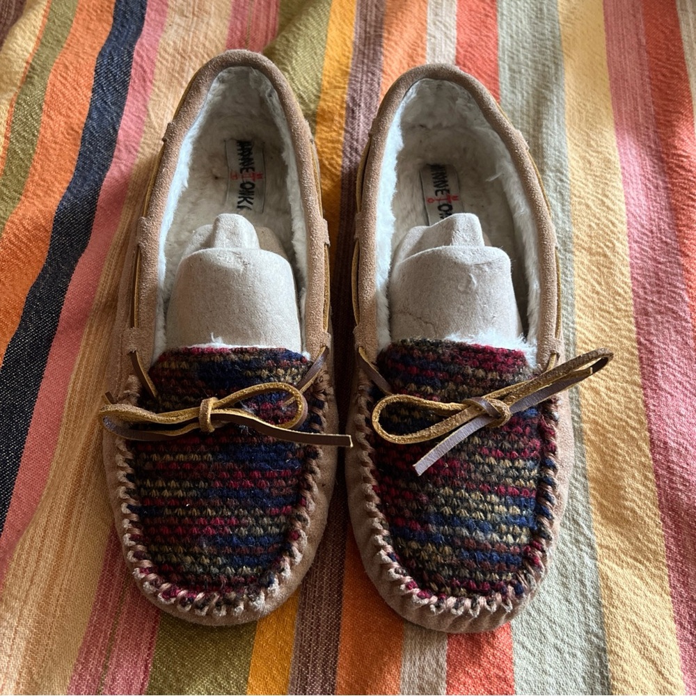 Minnetonka Rubber Soled Moccasin size 10